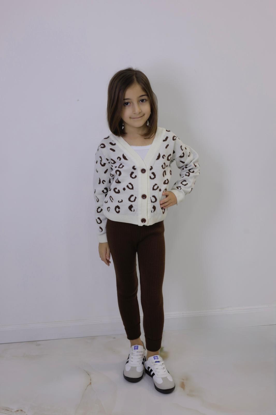 סט שני חלקים מכנס + חולצה